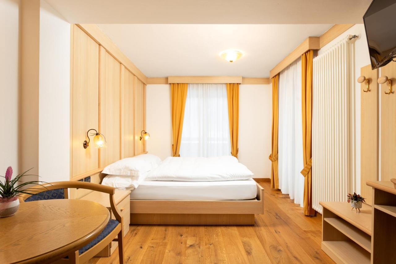 Hotel Pareda Canazei Ngoại thất bức ảnh